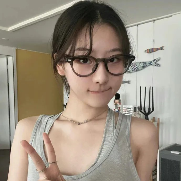 他她他她